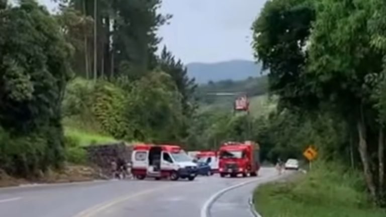 Grave acidente deixa um morto e três feridos graves na BR-282