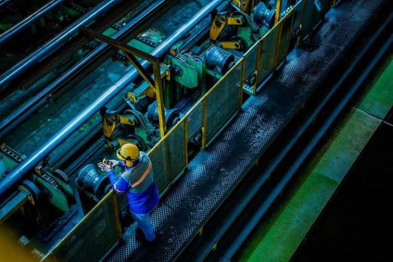 Indústria de Santa Catarina cresce 3,2% em 2025 e tem resultado cinco vezes maior que o do Brasil