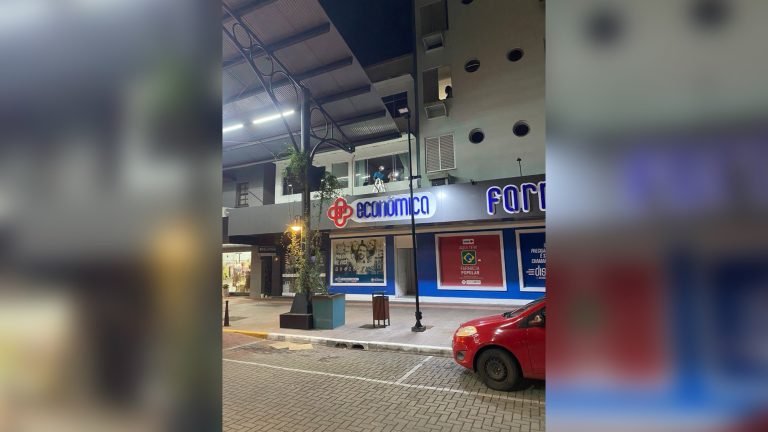 Homem leva choque, fica preso em marquise e morre&nbsp;em SC