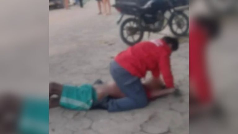 Bombeira usa técnicas de jiu-jitsu para conter homem após colega ser agredida em SC