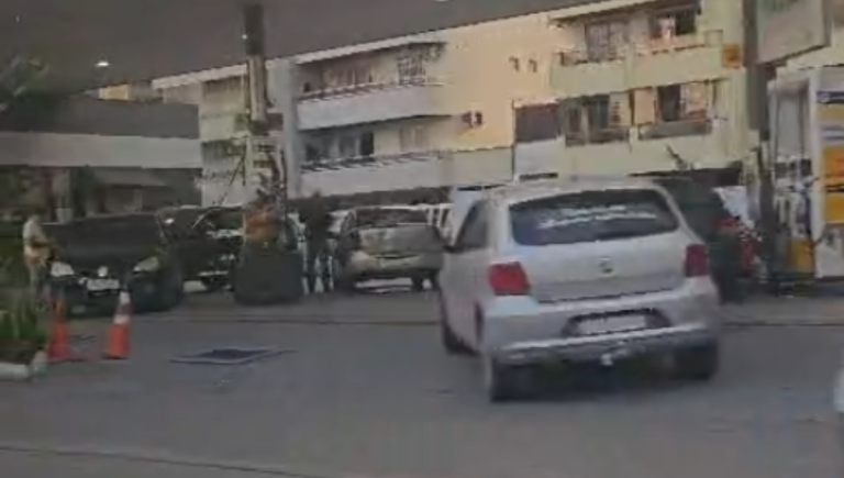 Corrida aos postos: ameaça de greve faz motoristas lotarem abastecimentos em Itapema