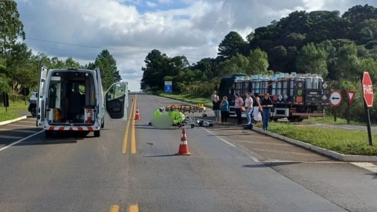‘Vida interrompida’: jovem morre em colisão entre moto e carro na Serra Catarinense