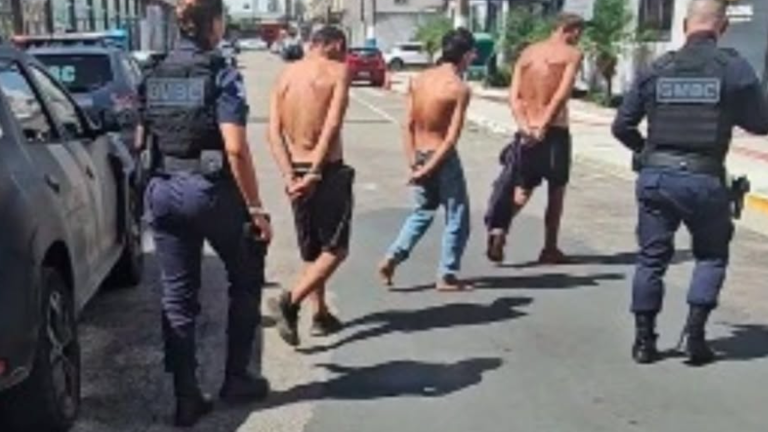 Três homens são presos após tentarem furtar estande de tiros em Camboriú